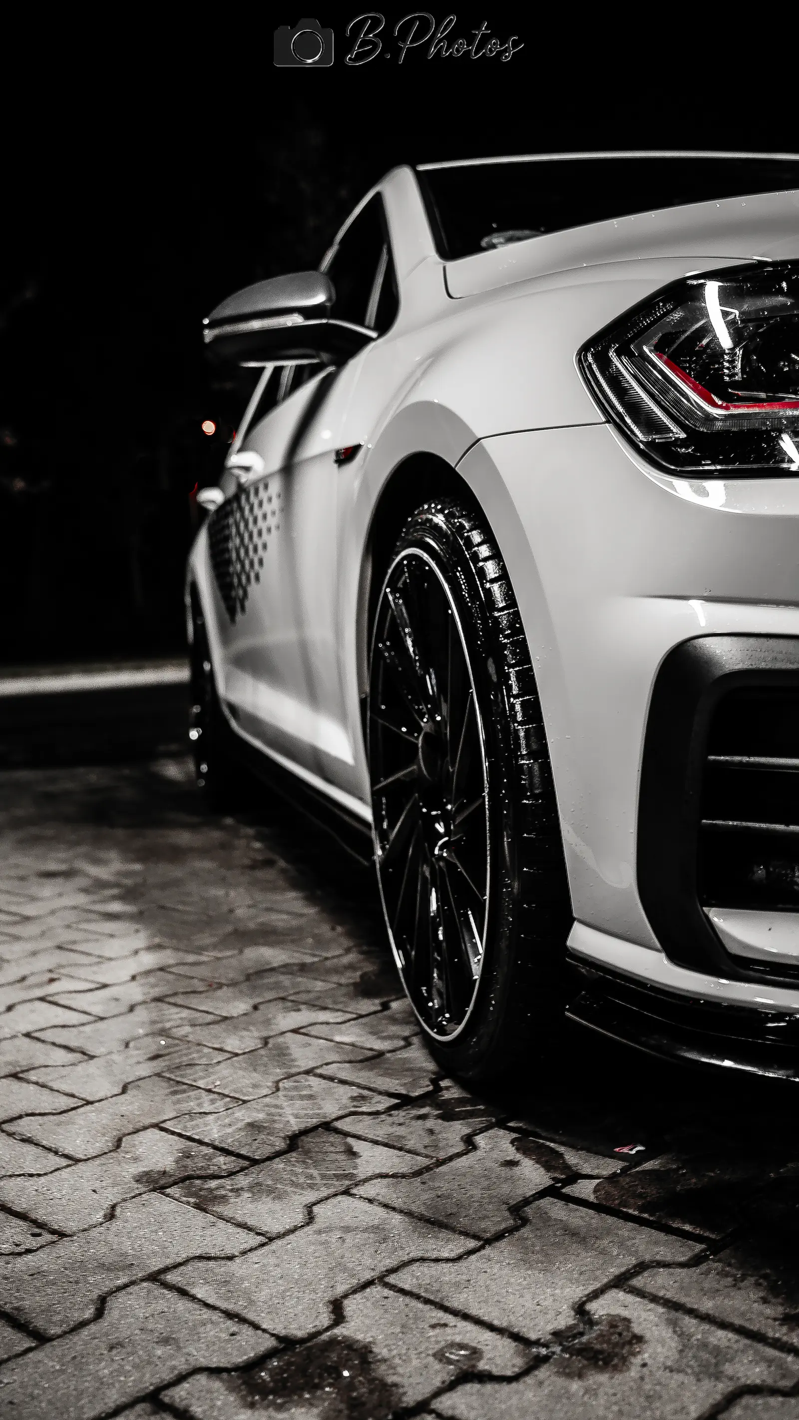 Auto Fotografie Wien mit Fokus auf Licht und Linien